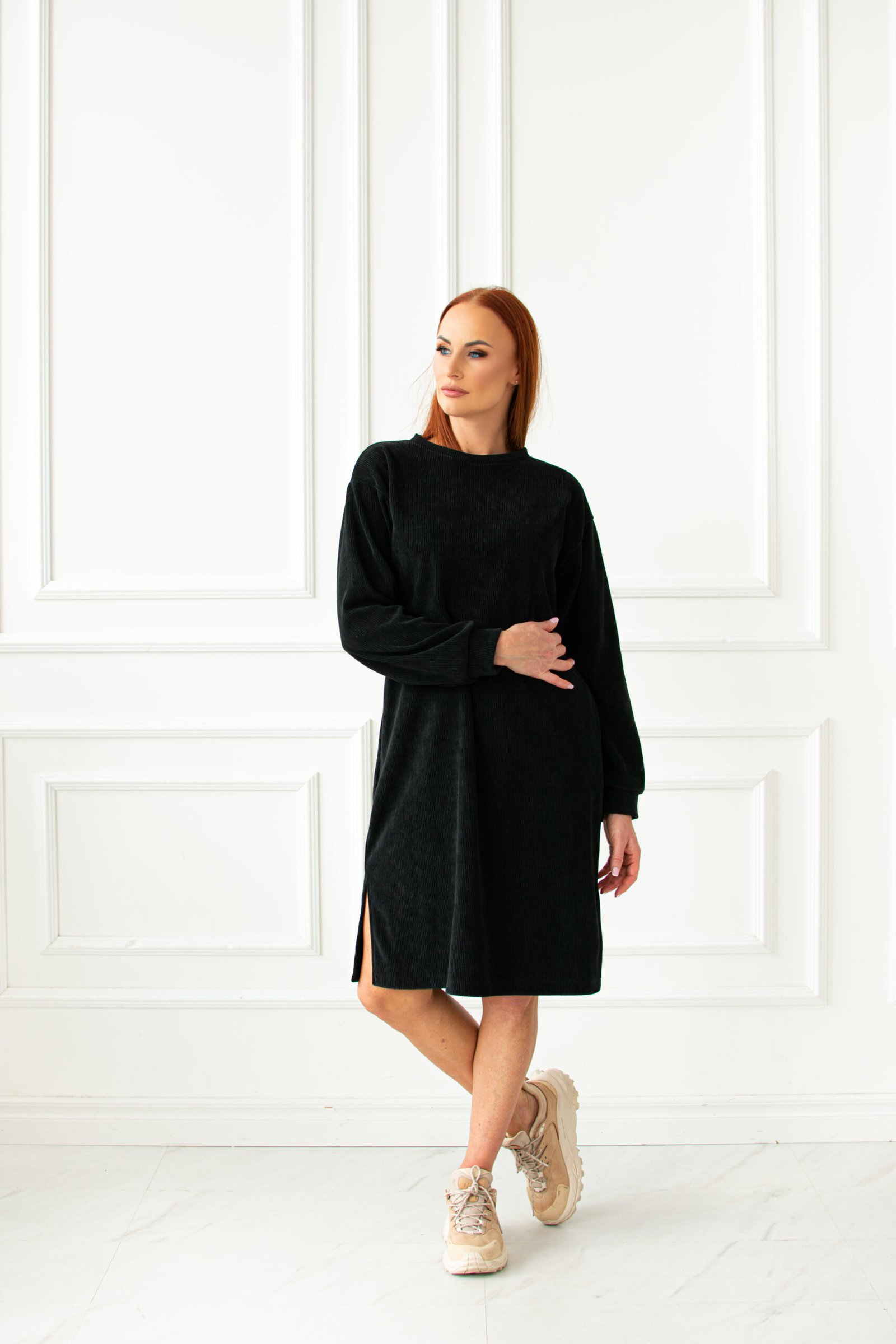 Velveto suknelė - "Goda" juoda